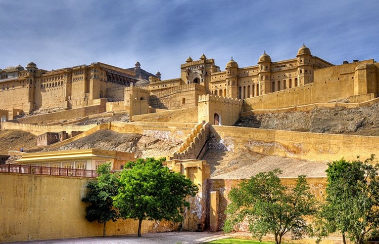 India Tourist Spots