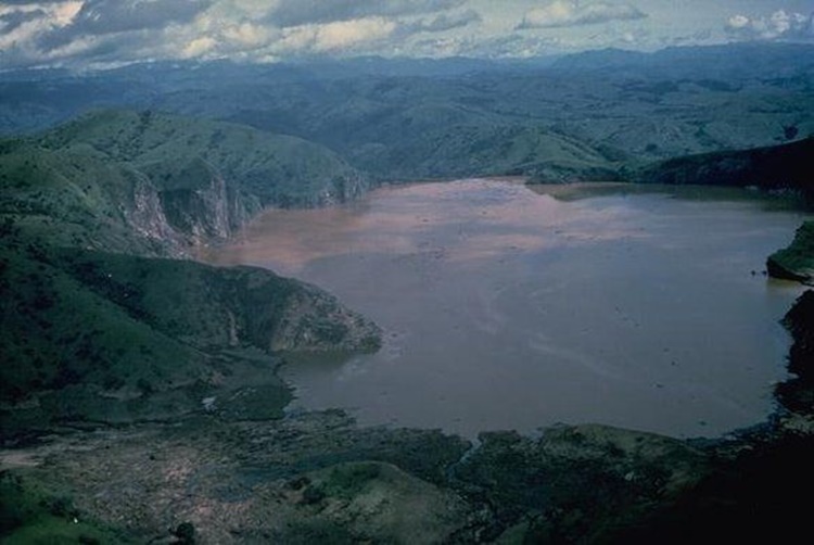 Cameroon Lake Nyos