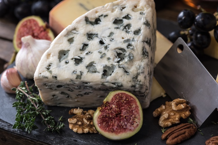 Blue Cheese - Best Cheese To Pair with Wine