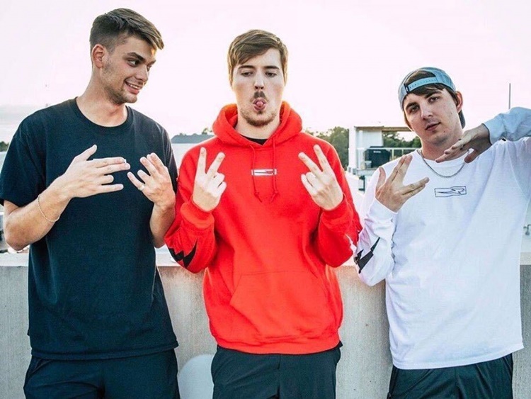 Mr Beast Net Worth How Rich Is the YouTuber w/ Over 100 Million