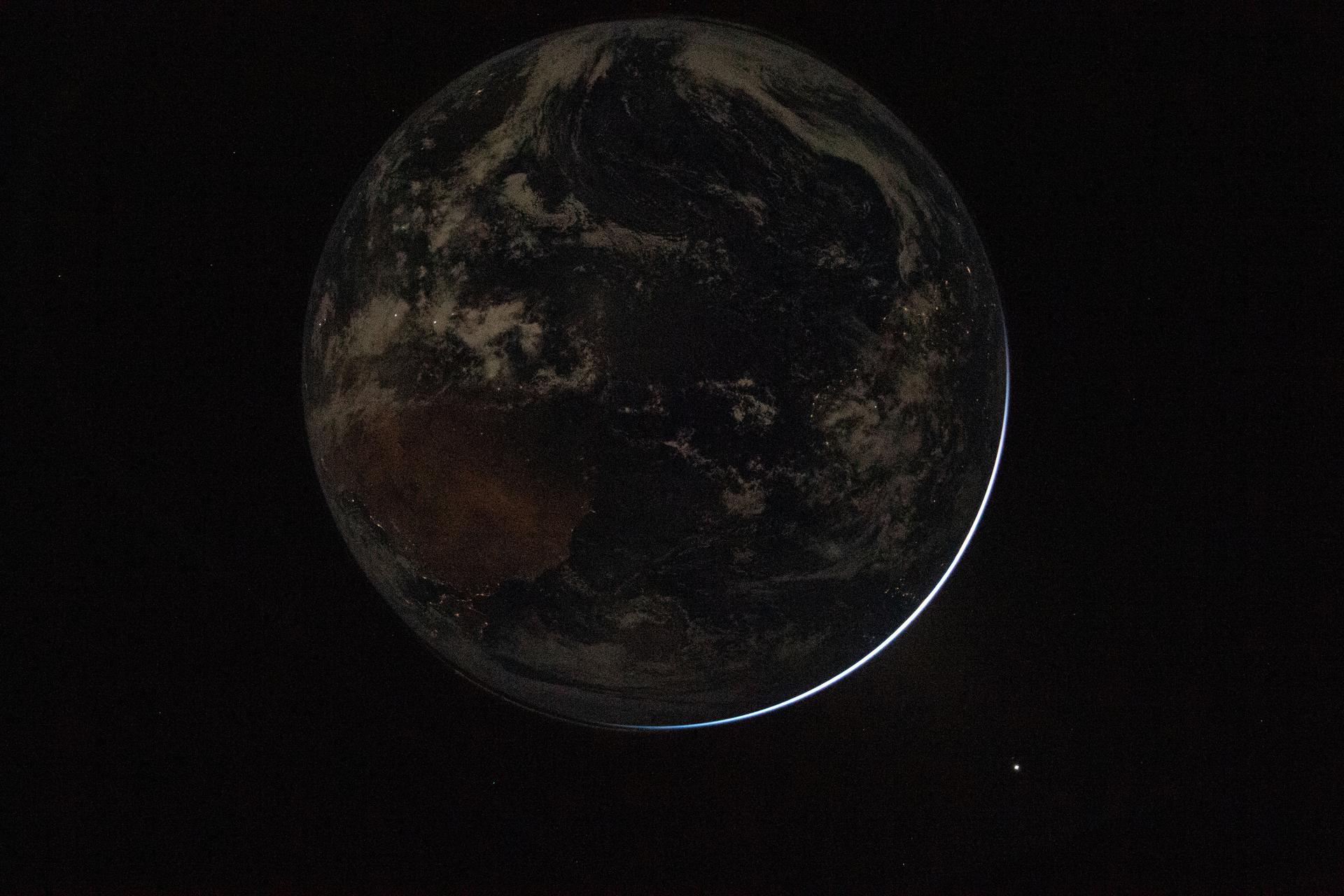 Dark side of Earth from Artemis II